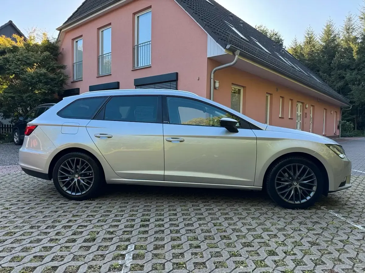 Gebraucht Seat Leon ST CONNECT 150 PS (110 kW) 2016 Grau Kombi