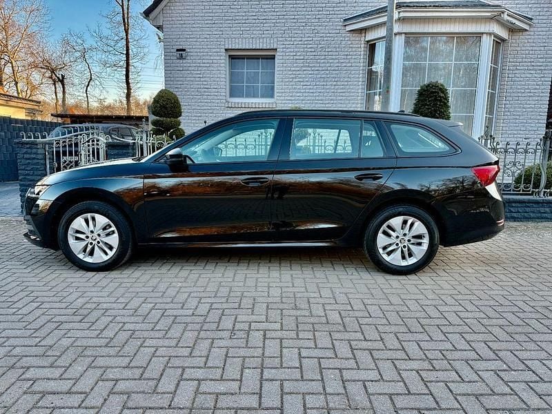 Gebraucht Skoda Octavia 116 PS (85 kW) 2023 Schwarz Limousine