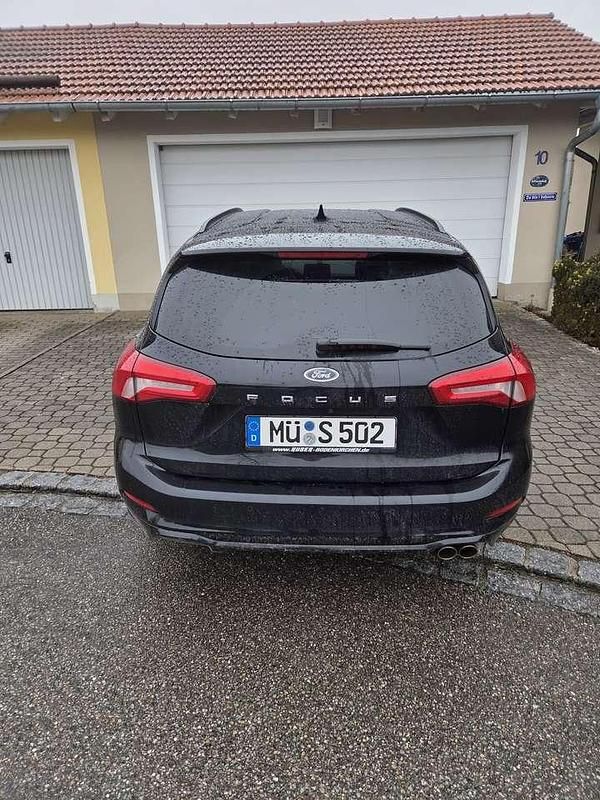 Usata Ford Focus ST-Line 150 CV (110 kW) 2019 Nero Station wagon