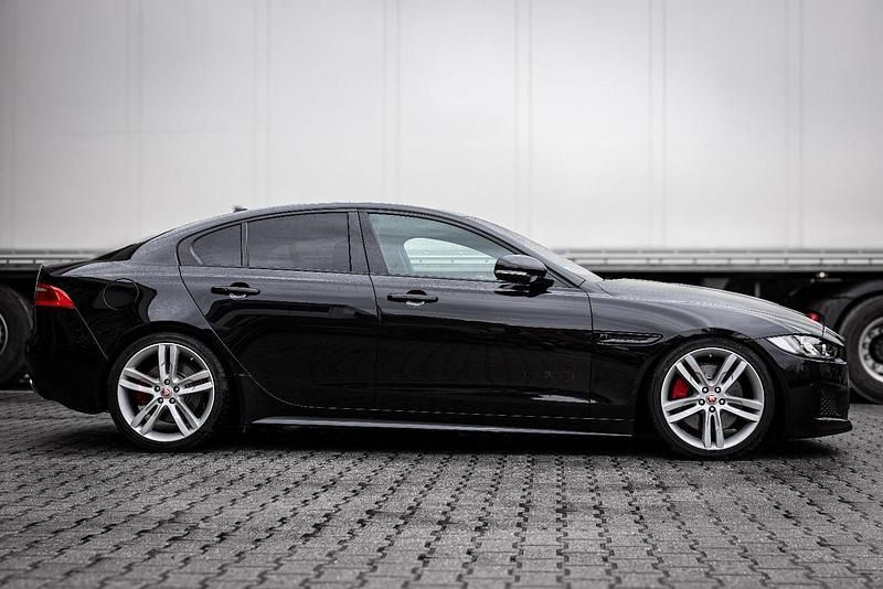Gebraucht Jaguar XE S 340 PS (250 kW) 2016 Schwarz Limousine