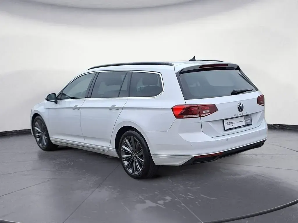Gebraucht VW Passat Business 200 PS (147 kW) 2023 Weiß Kombi