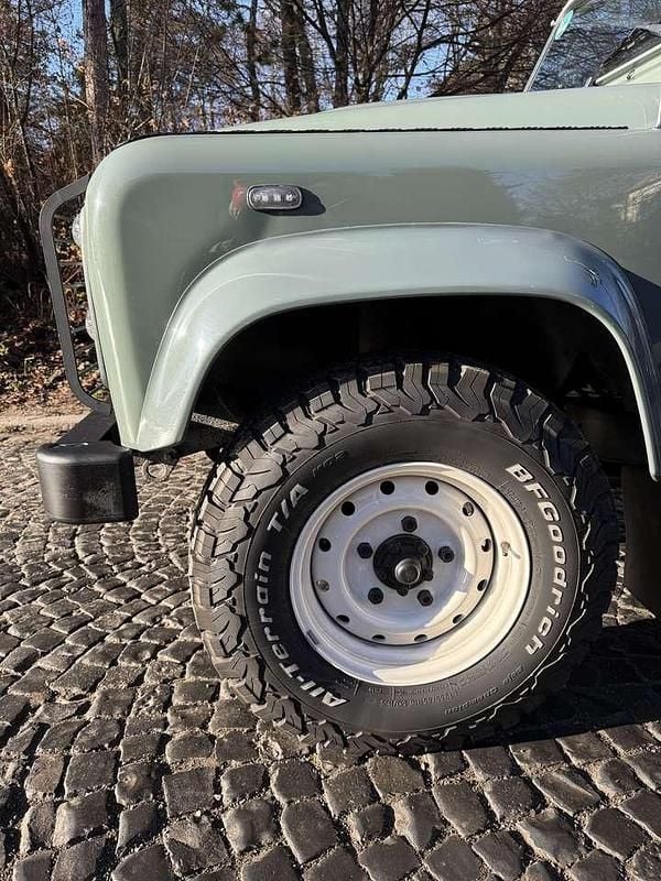 Gebraucht Land Rover Defender S 122 PS (89 kW) 2008 Grün Kombi