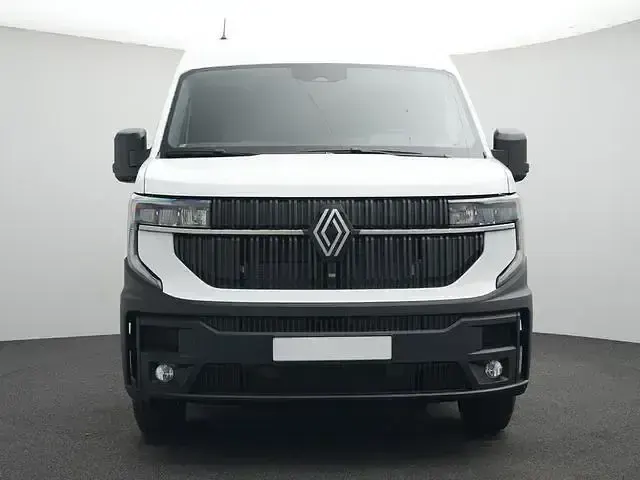 Używany Renault Master 131 KM (96 kW) 2025 Biały Minivan