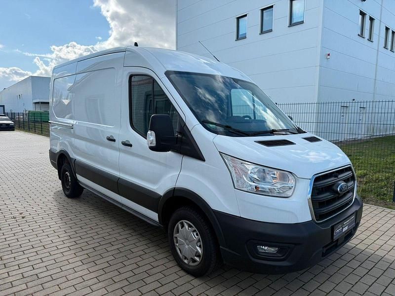 Gebraucht Ford Transit 105 PS (77 kW) 2021 Weiß Van / Kleinbus
