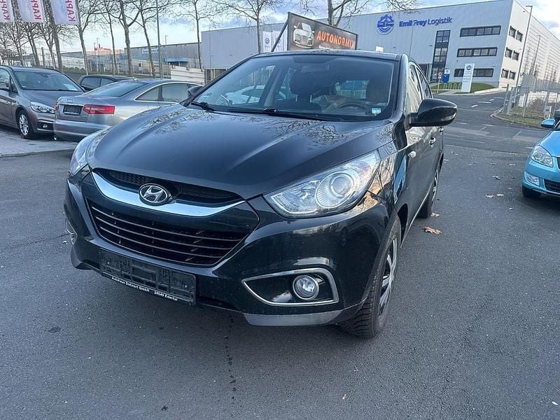 Gebraucht Hyundai ix35 Comfort 163 PS (119 kW) 2011 Schwarz SUV