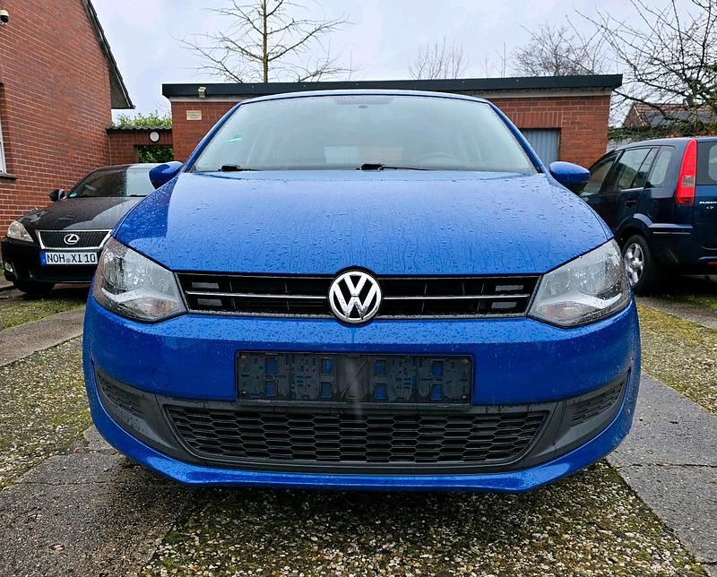 Gebraucht VW Polo 90 PS (66 kW) 2013 Blau Kleinwagen