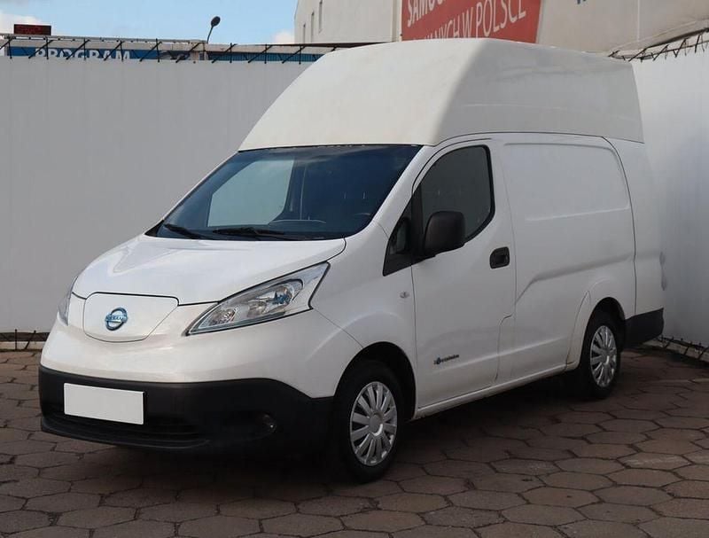 Gebraucht Nissan e-NV200 80 kW (109 PS) 2020 Weiß Van / Kleinbus
