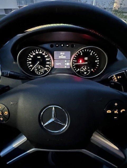 Gebraucht Mercedes ML280 190 PS (139 kW) 2009 Schwarz SUV