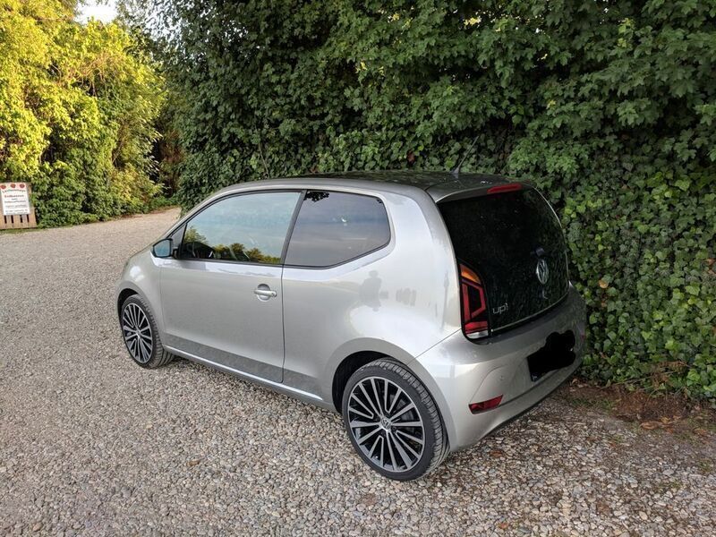 Gebraucht VW up! high up! 75 PS (55 kW) 2017 Silber Kleinwagen