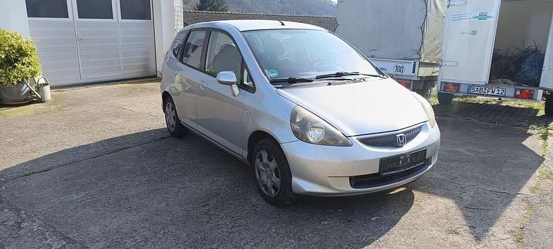 Gebraucht Honda Jazz 77 PS (56 kW) 2008 Silber Kleinwagen