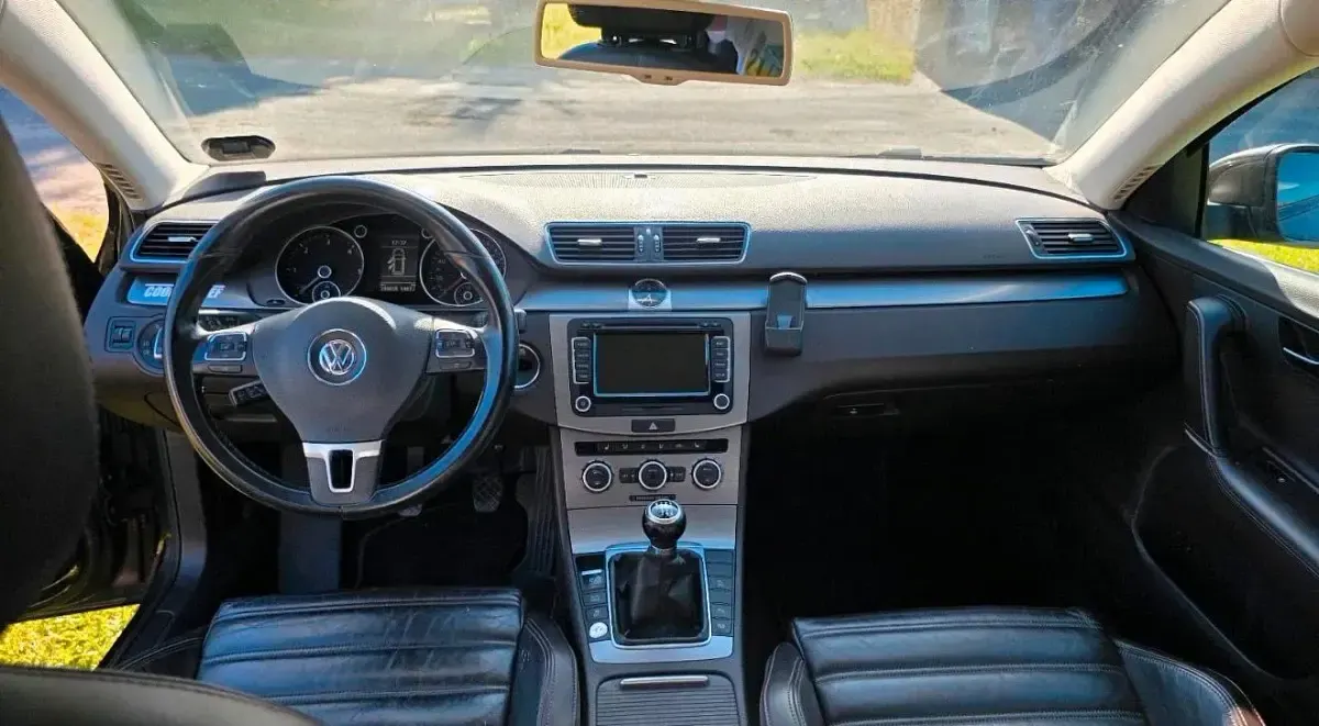 Gebraucht VW Passat 170 PS (125 kW) 2012 Braun Kombi