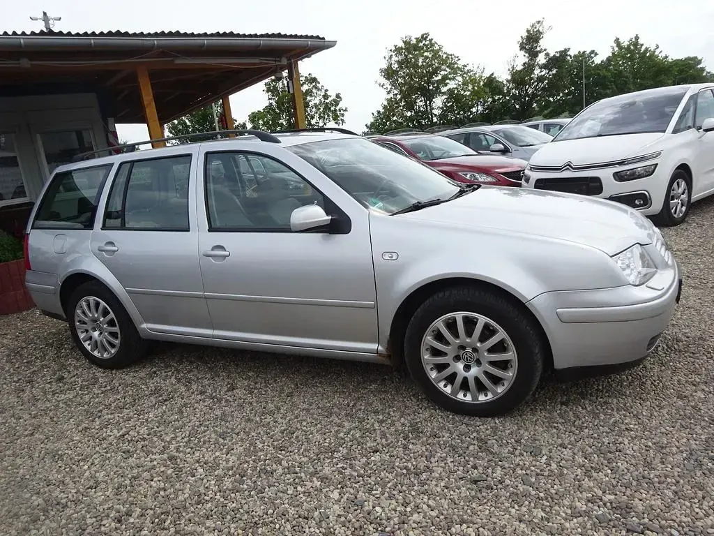 Gebraucht VW Bora Highline 131 PS (96 kW) 2004 Grau Kombi