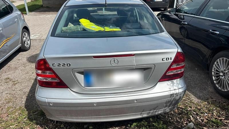 Gebraucht Mercedes C220 150 PS (110 kW) 2005 Silber Limousine