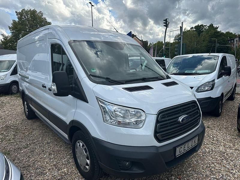Gebraucht Ford Transit Trend 131 PS (96 kW) 2020 Weiß Van / Kleinbus