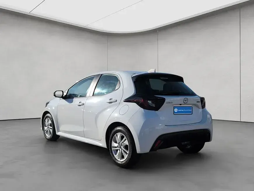 Gebraucht Mazda 2 Center-Line 92 PS (67 kW) 2025 Weiß Kleinwagen