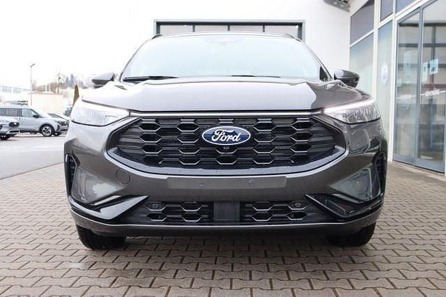 Neu Ford Kuga ST-Line 242 PS (177 kW) 2026 Magnetic metallic SUV