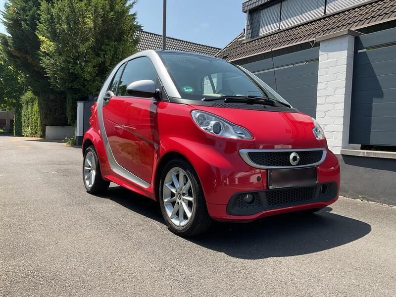 Rot Gebraucht 2013 Smart ForTwo Coupé Coupé | 7.900 € - Bild 1/4