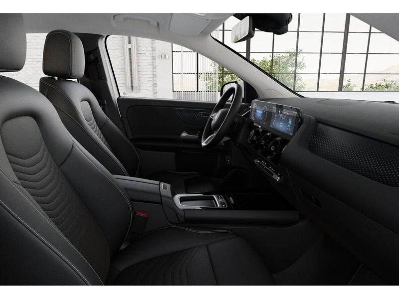 Gebraucht Mercedes GLA220 190 PS (139 kW) 2025 Weiß unilack polarweiß SUV