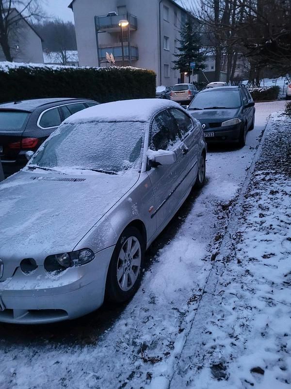 Gebraucht BMW 318 143 PS (105 kW) 2004 Grau Coupé