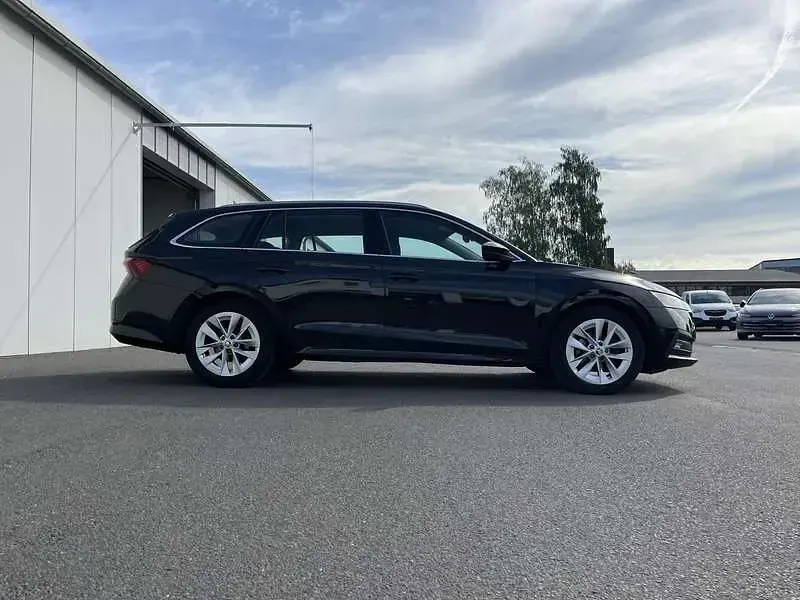 Gebraucht Skoda Octavia Style 150 PS (110 kW) 2022 Schwarzmagic Kombi