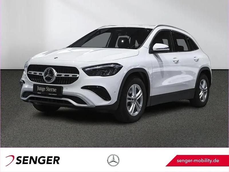 Weiß Gebraucht 2024 Mercedes GLA200 SUV | 36.490 € (Guter Preis) - Bild 1/1