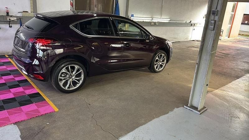 Gebraucht Citroën DS4 Urban Show 120 PS (88 kW) 2014 Violet Kleinwagen