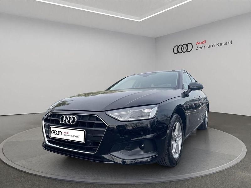 Gebraucht Audi A4 163 PS (119 kW) 2023 Brillantschwarz Kombi
