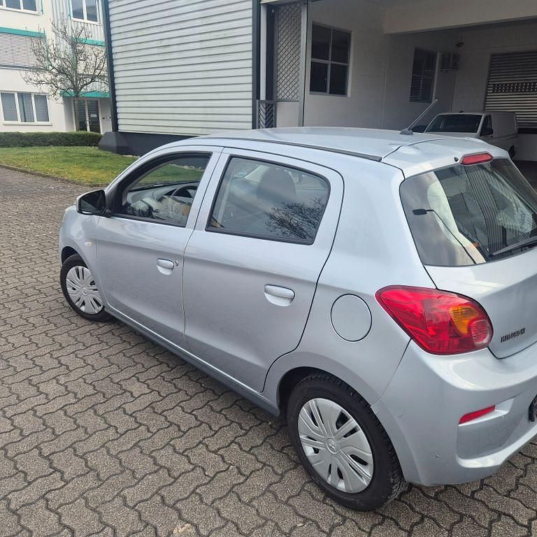 Gebraucht Mitsubishi Space Star Edition 71 PS (52 kW) 2018 Silber Kleinwagen