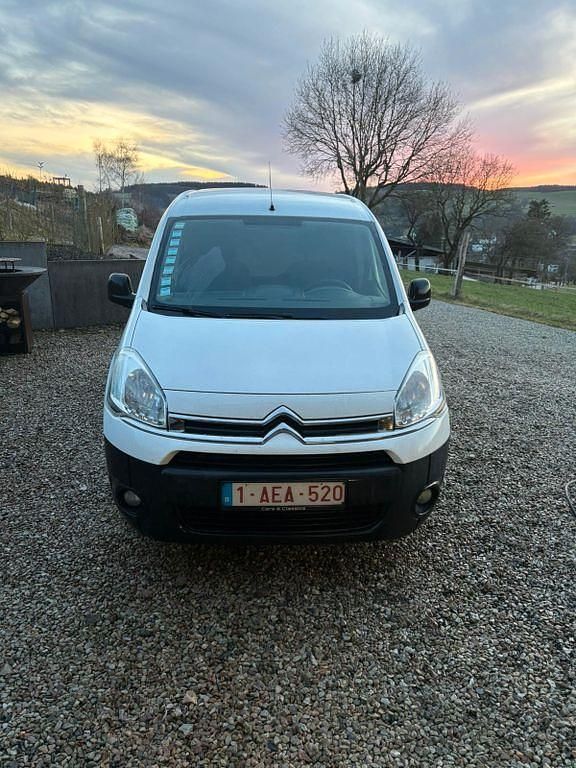 Gebraucht Citroën Berlingo 75 PS (55 kW) 2012 Weiß Van / Kleinbus