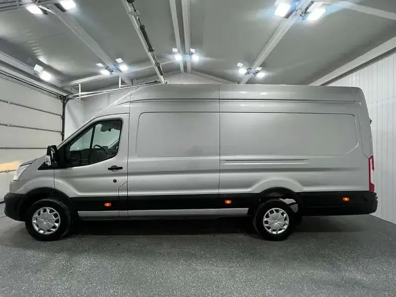 Używany Ford Transit 131 KM (96 kW) 2020 Srebrny Van