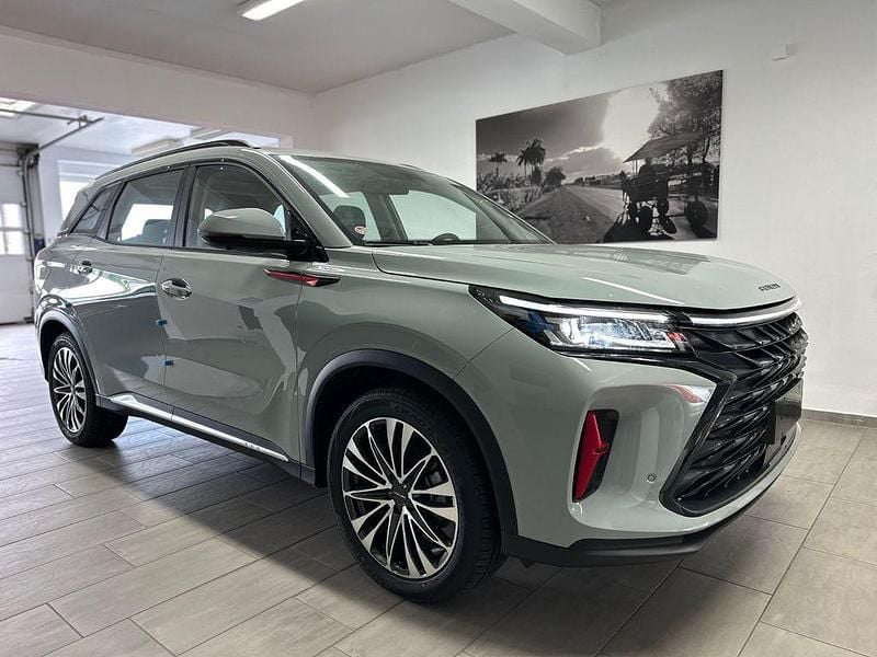 Grau Gebraucht 2024 DFSK Fengon SUV | 27.500 € (Superpreis) - Bild 1/4