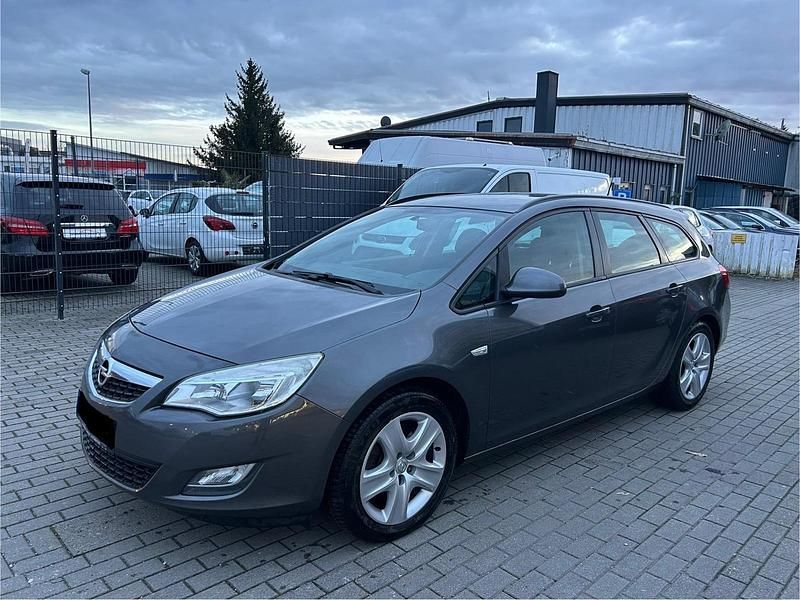 Gebraucht 2011 Opel Astra Kombi | 1.900 € (Fairer Preis) - Bild 1/4