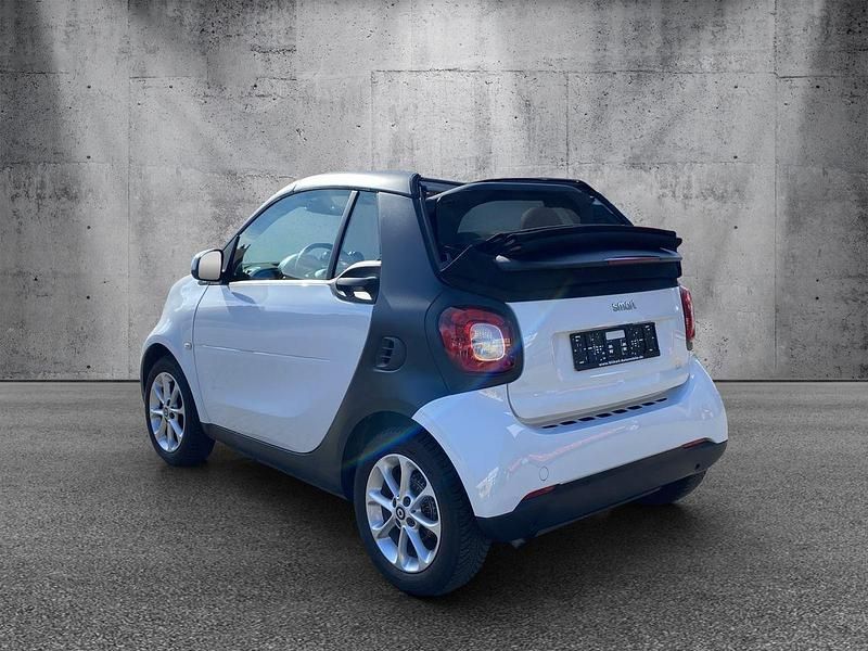 Gebraucht Smart ForTwo Cabrio 90 PS (66 kW) 2017 Weiß Cabrio
