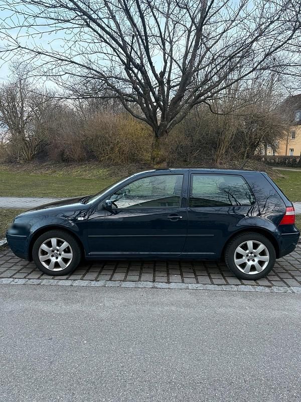 Gebraucht VW Golf IV Pacific 110 PS (80 kW) 2003 Blau Kleinwagen
