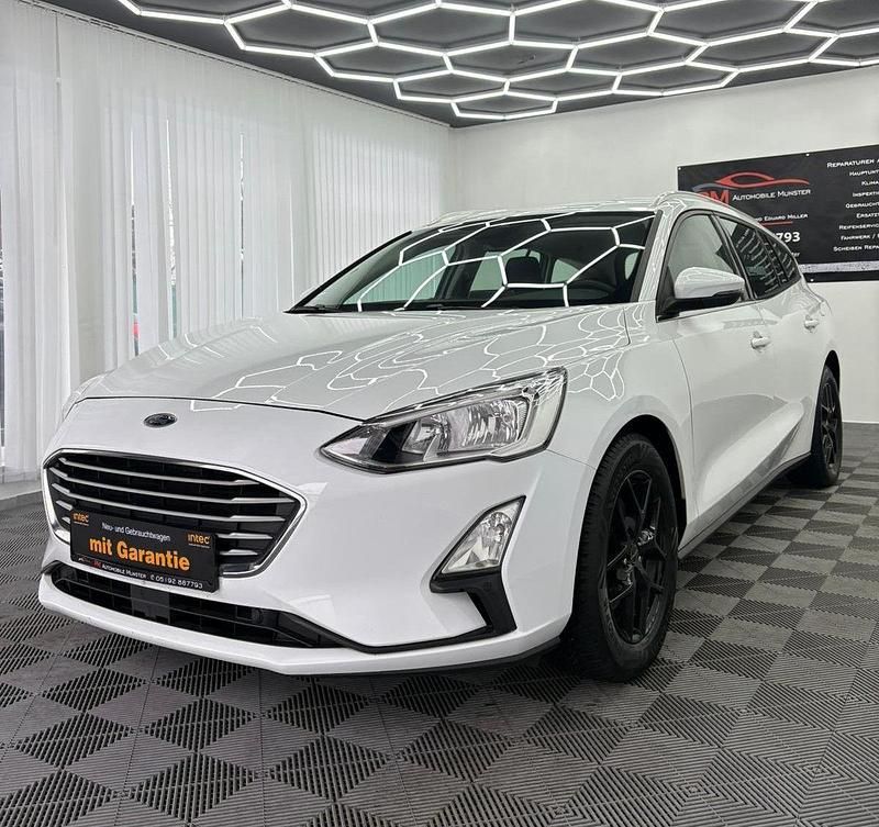 Gebraucht Ford Focus Cool & Connect 125 PS (91 kW) 2019 Weiß Kombi