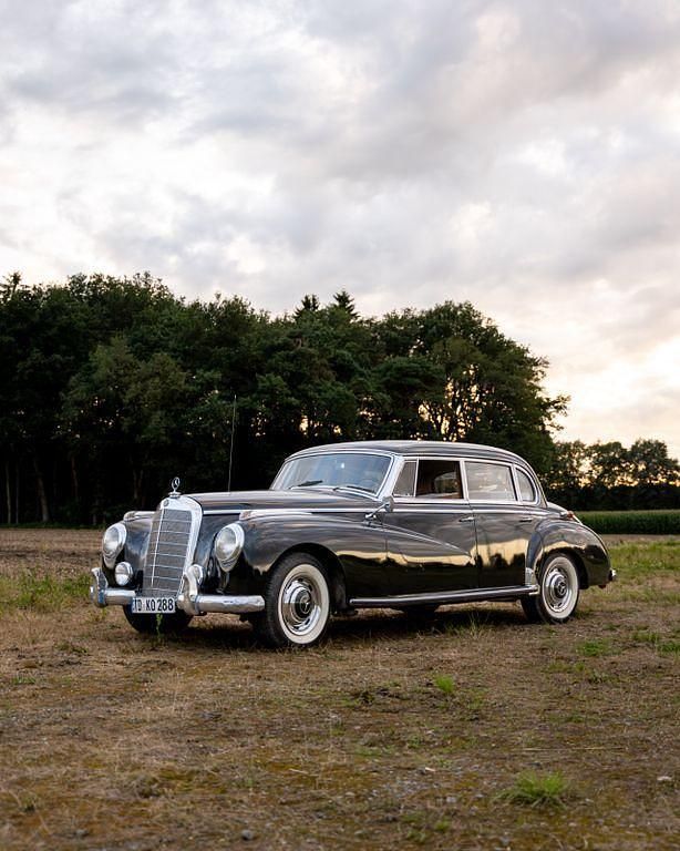 Schwarz Gebraucht 1956 Mercedes 300 Limousine | 53.250 € - Bild 1/4
