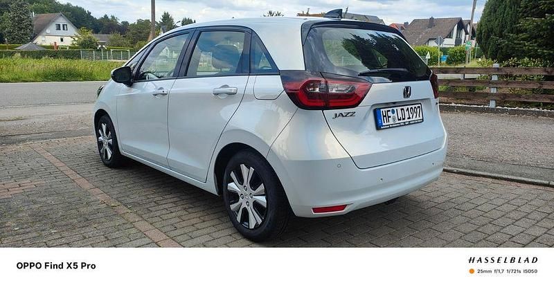Gebraucht Honda Jazz Elegance Plus 109 PS (80 kW) 2021 Weiß Kleinwagen