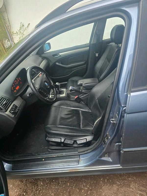 Gebraucht BMW 320 150 PS (110 kW) 2004 Kombi