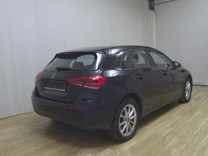 Gebraucht Mercedes A250 218 PS (160 kW) 2021 Nachtschwarz Limousine