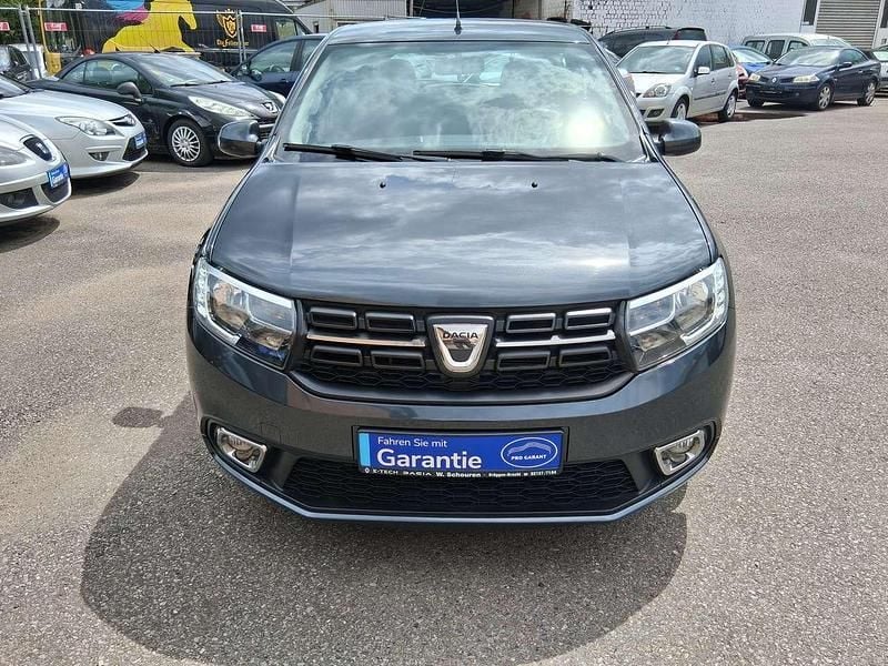 Grau Gebraucht 2018 Dacia Sandero Kleinwagen | 6.290 € (Fairer Preis) - Bild 1/4
