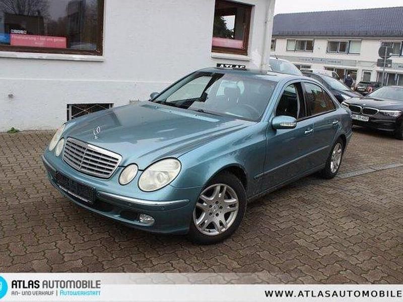 Gebraucht Mercedes E240 Elegance 177 PS (130 kW) 2004 Blau Limousine