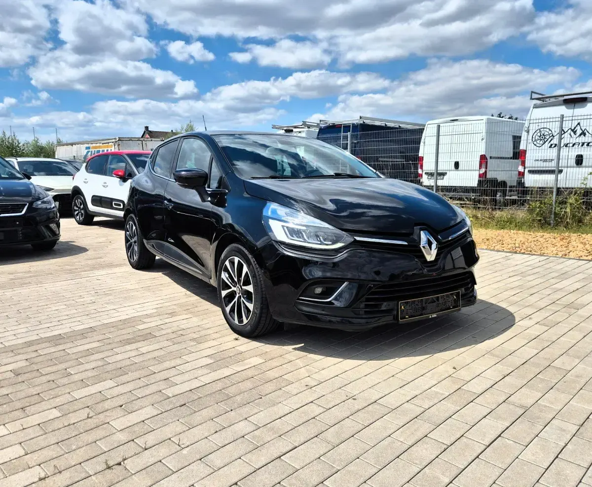 Gebraucht Renault Clio IV Intens 118 PS (86 kW) 2017 Schwarz Kleinwagen