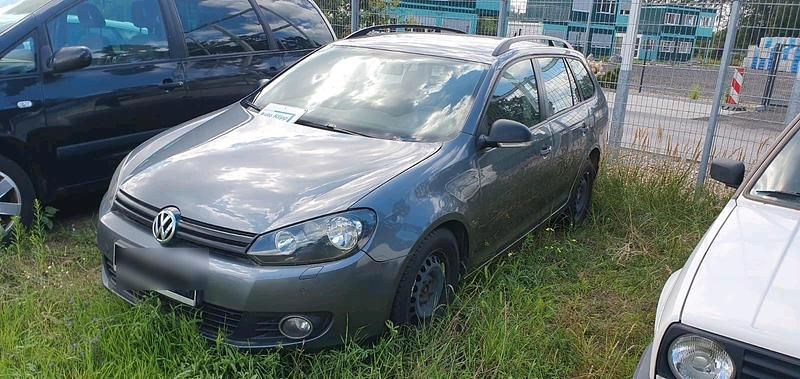 Grau Gebraucht 2014 VW Golf VII Kombi | 2.000 € (Superpreis) - Bild 1/3