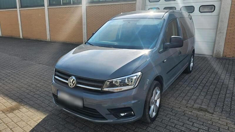 Grau Gebraucht 2017 VW Caddy Maxi Van / Kleinbus | 16.999 € (Teuer) - Bild 1/4