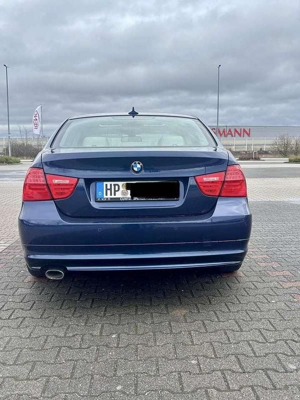 Gebraucht BMW 320 Efficient Dynamics 163 PS (119 kW) 2011 Blau Limousine