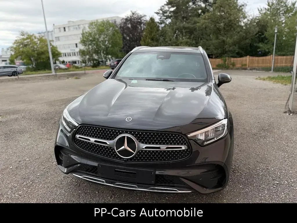 Gebraucht Mercedes GLC220 Advanced 197 PS (144 kW) 2025 Grau SUV