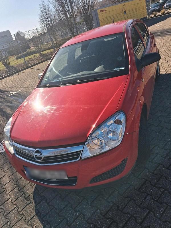Gebraucht Opel Astra 90 PS (66 kW) 2008 Rot Kleinwagen