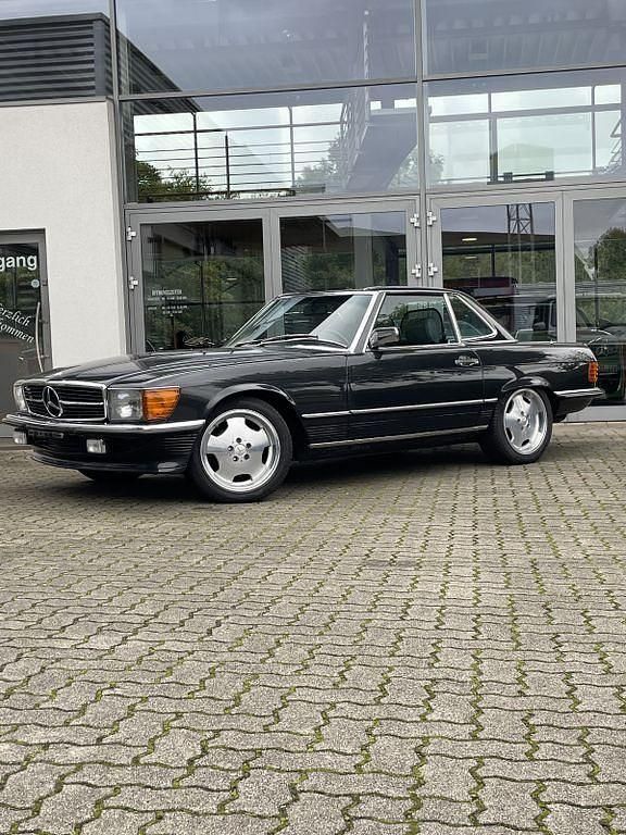 Gebraucht Mercedes SL500 223 PS (164 kW) 1986 Schwarz