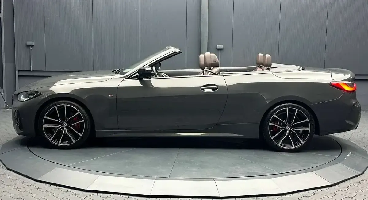 Gebraucht BMW 420 Cabriolet M Sport 184 PS (135 kW) 2023 Dravitgrau metallic Cabrio