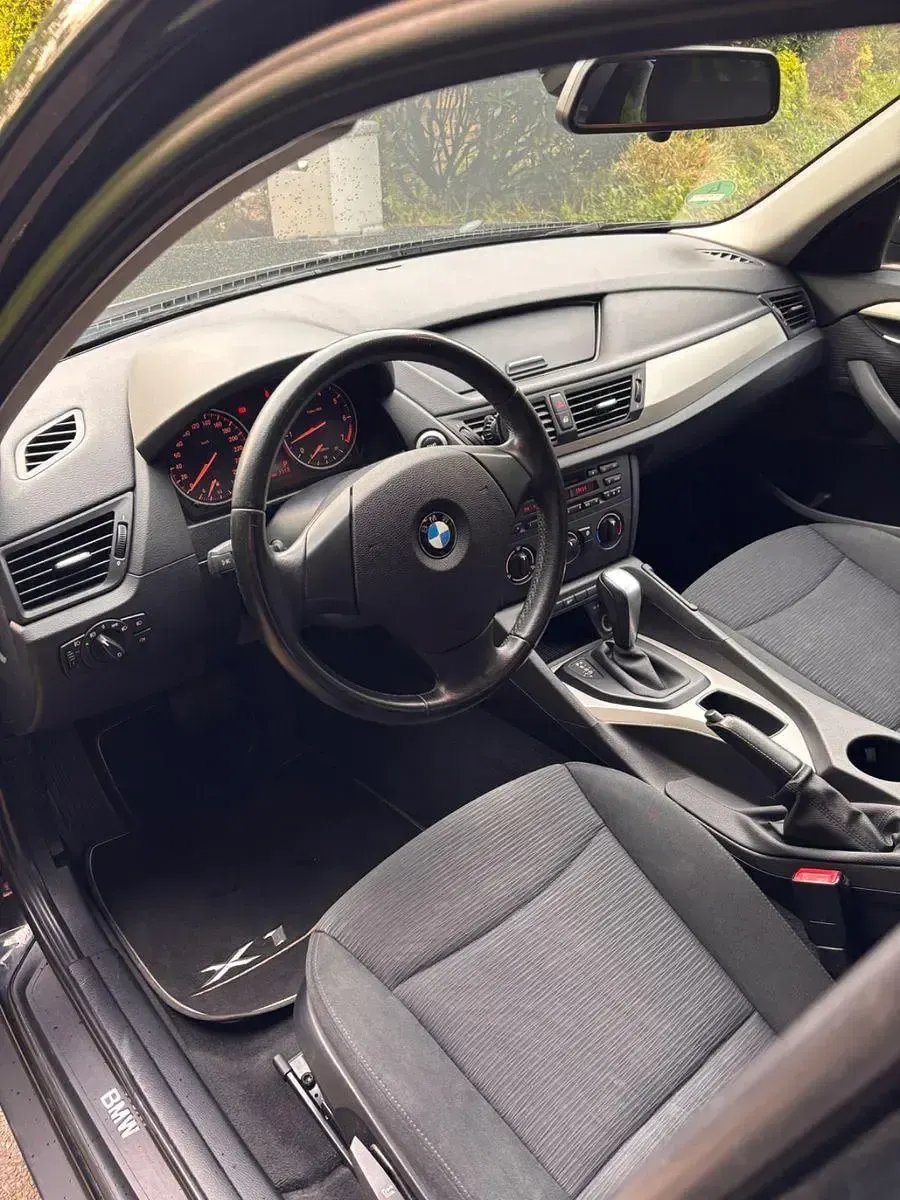 Second-hand BMW X1 218 CP (160 kW) 2011 Negru SUV